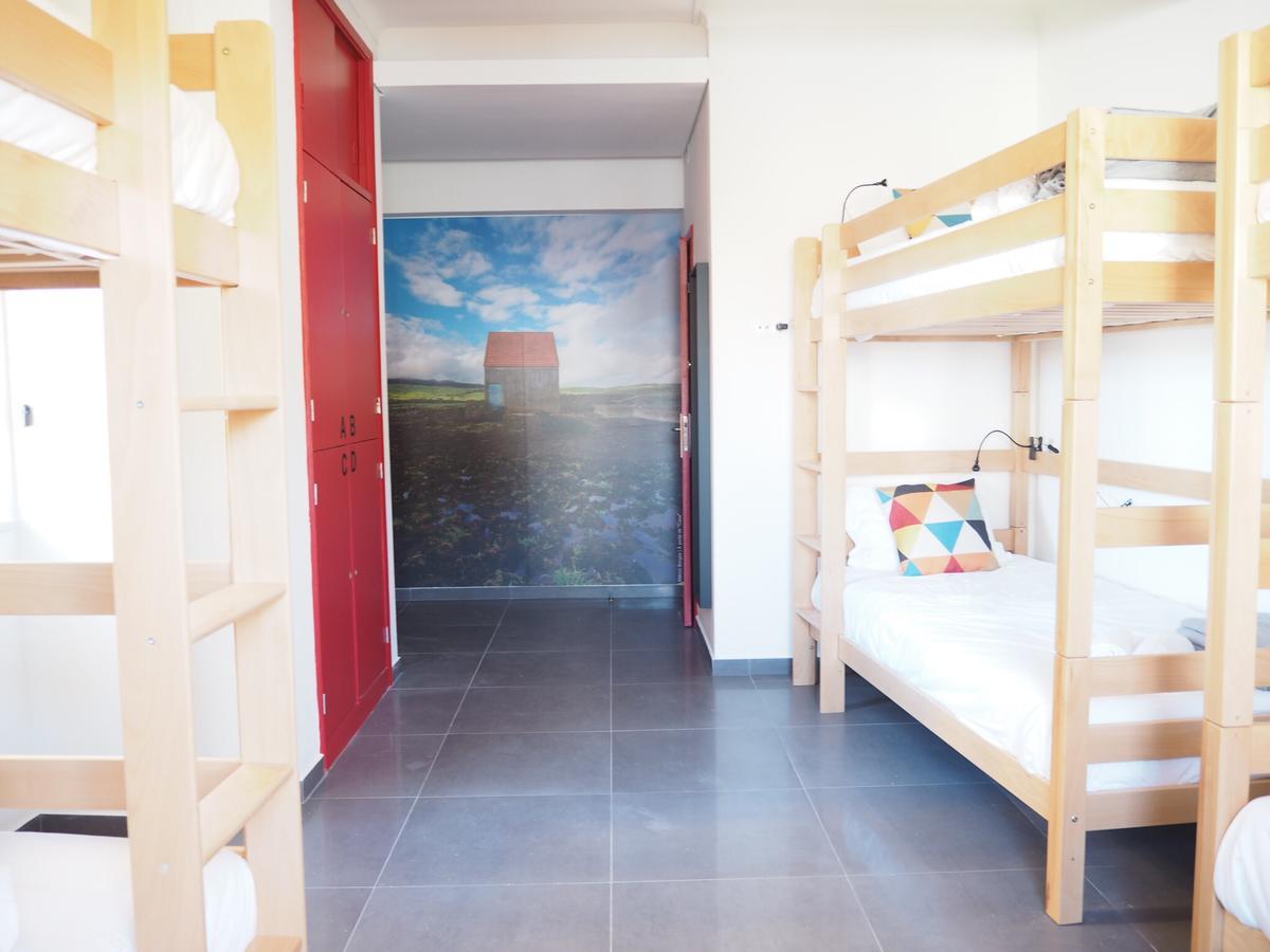 Globo Happy Hostel Angra do Heroísmo Eksteriør bilde